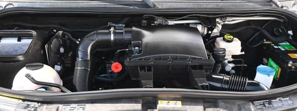 Used 2015 Mercedes-Benz Sprinter 2500 image 18