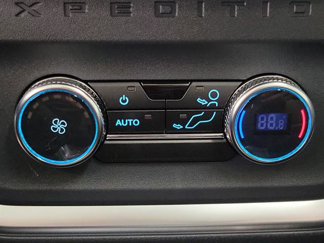 New 2026 Ford Expedition Active AWD/4WD image 18