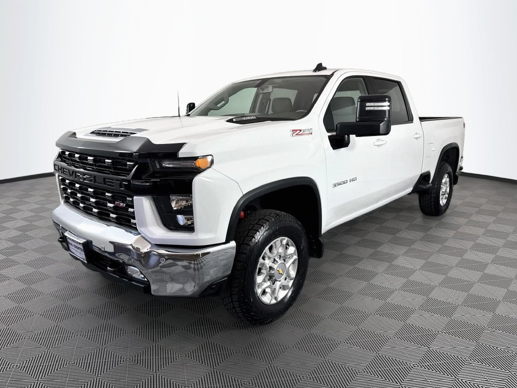 Used 2023 Chevrolet Silverado 3500 LT w/ Convenience Package AWD/4WD image 3