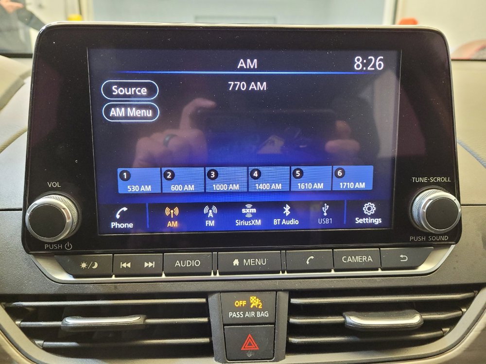 Used 2024 Nissan Altima 2.5 SV image 25