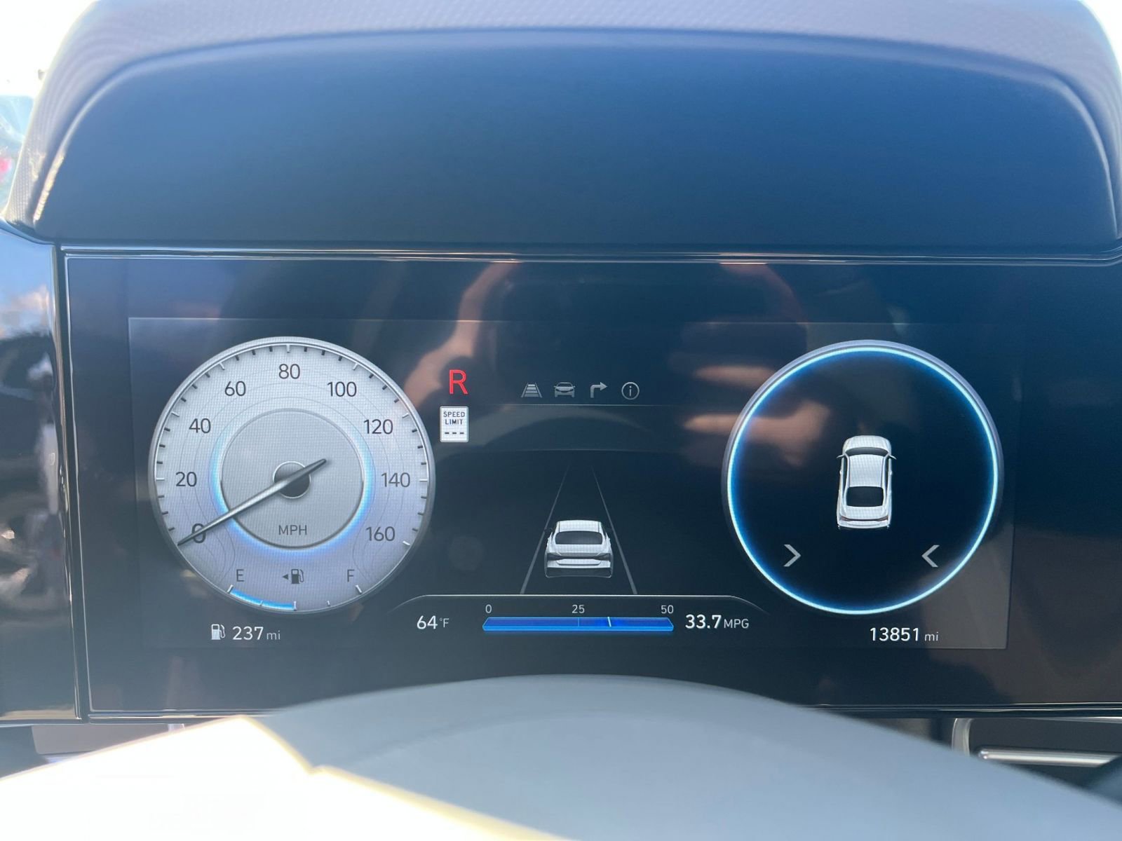 Used 2025 Hyundai Elantra SEL FWD image 43