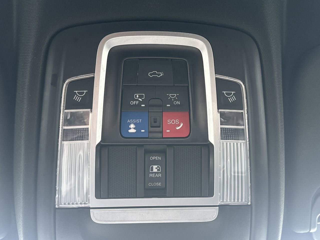 Used 2023 RAM 1500 Laramie image 15