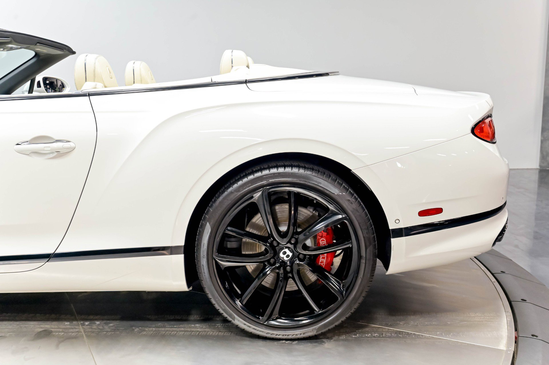 Used 2020 Bentley Continental GT AWD/4WD image 44
