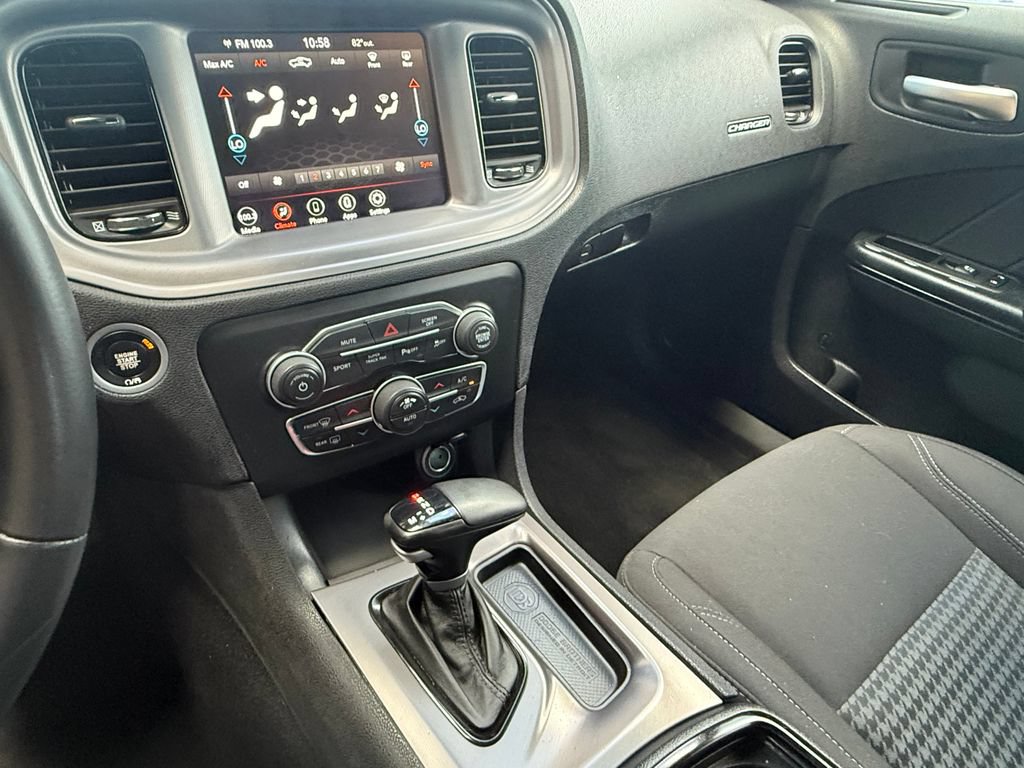 Used 2023 Dodge Charger SXT w/ Blacktop Package AWD/4WD image 28