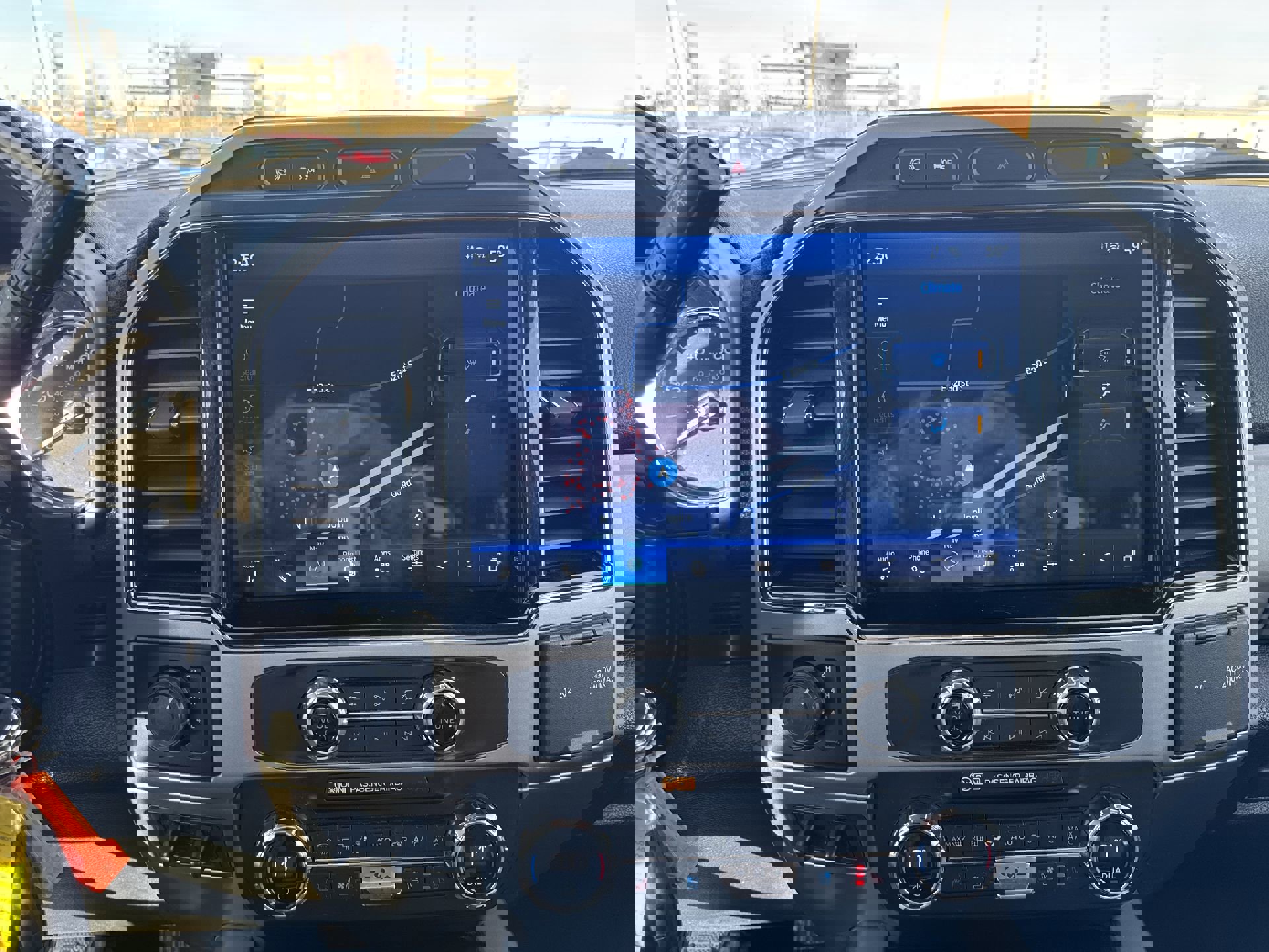 Used 2022 Ford F350 Lariat w/ Chrome Package image 18