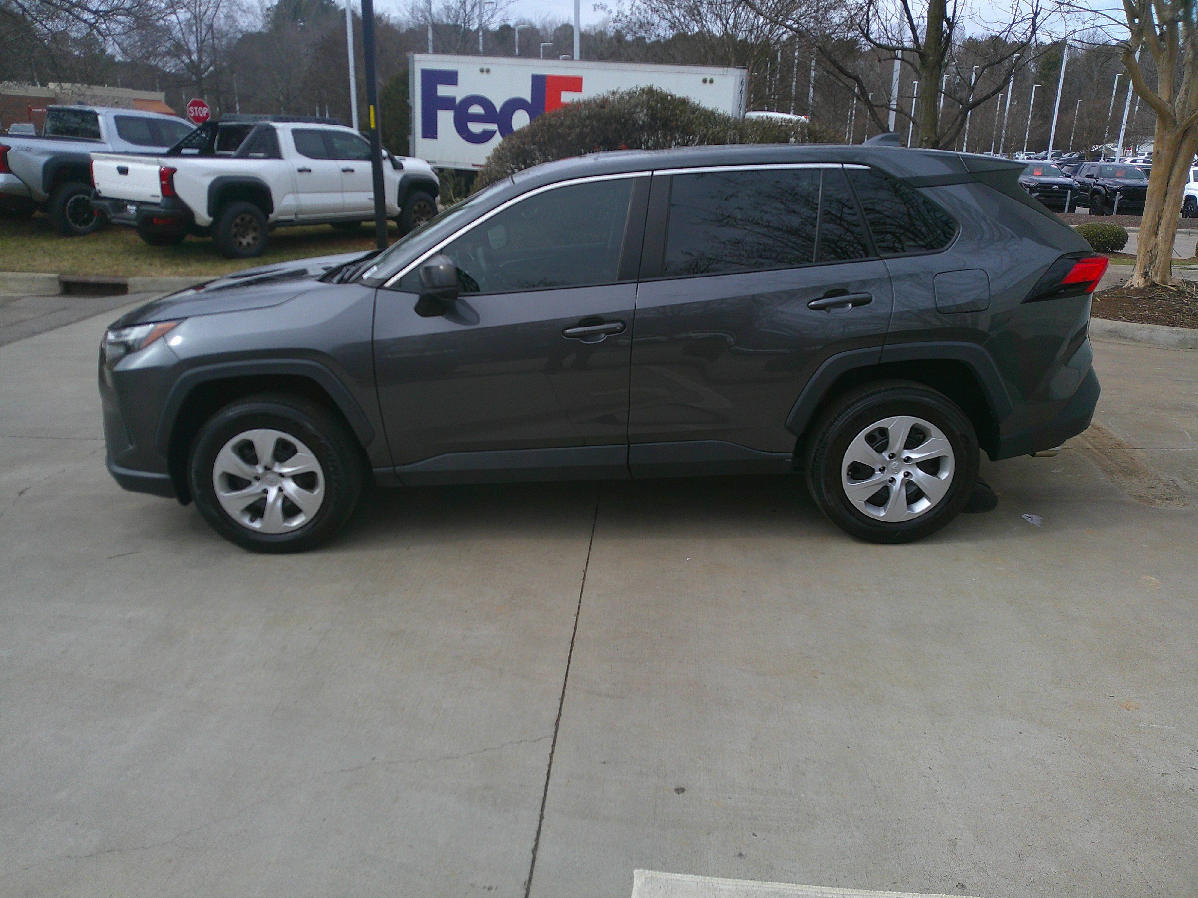 Used 2023 Toyota RAV4 LE image 10