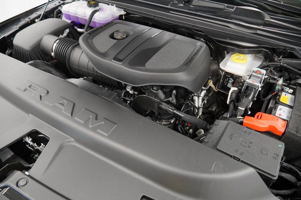 New 2026 RAM 1500 Laramie w/ Night Edition AWD/4WD image 38