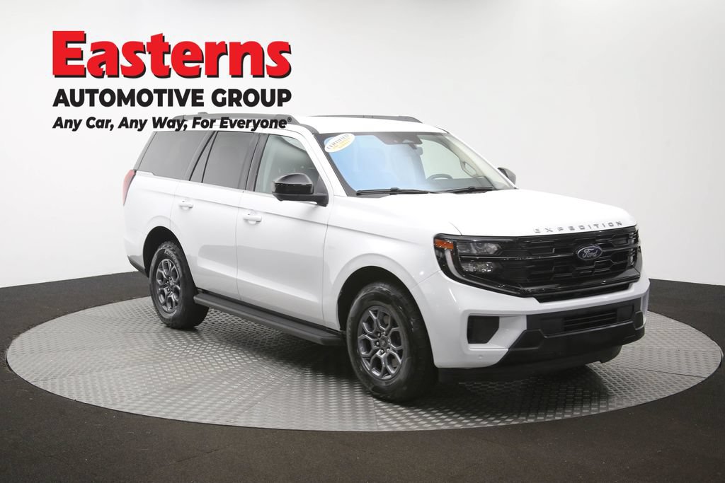 Used 2025 Ford Expedition Active AWD/4WD image 49