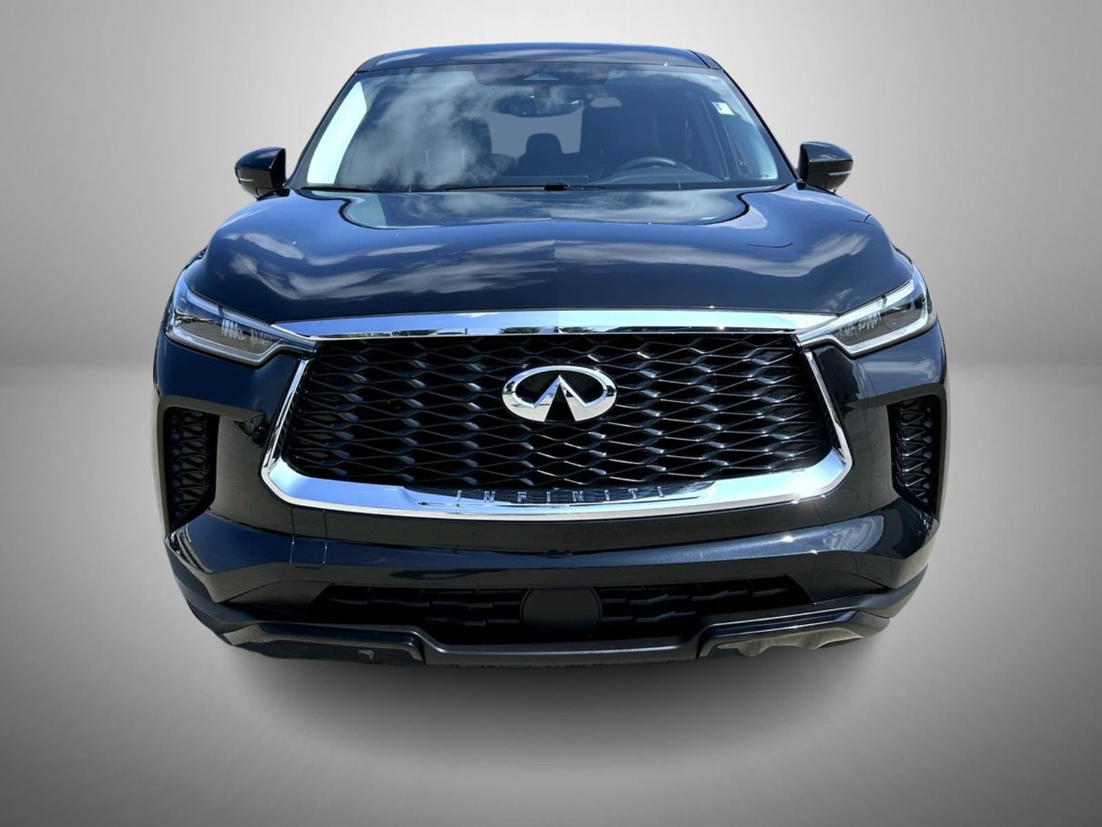 Used 2025 INFINITI QX60 Pure AWD/4WD image 2