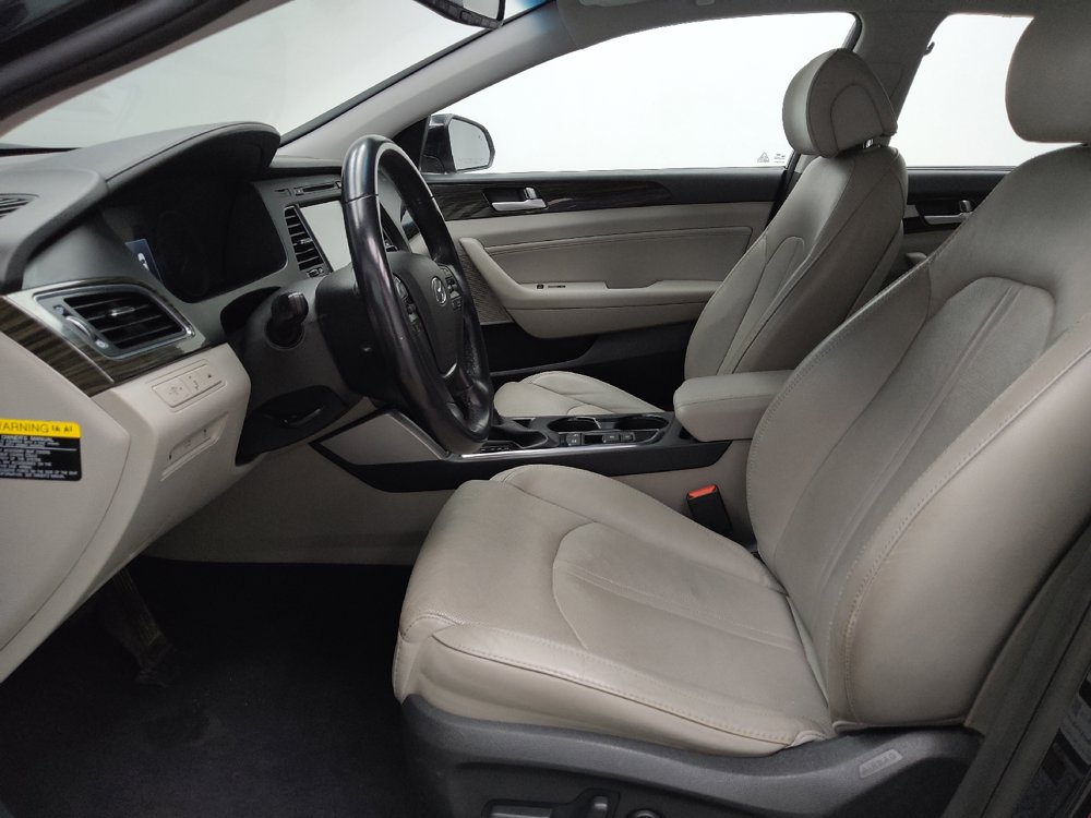 Used 2017 Hyundai Sonata Limited w/ Ultimate Package 04 FWD image 17