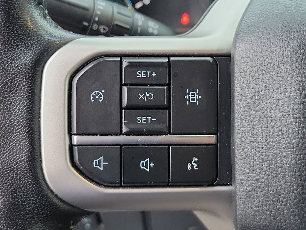 Used 2024 Ford Expedition Max XLT image 26