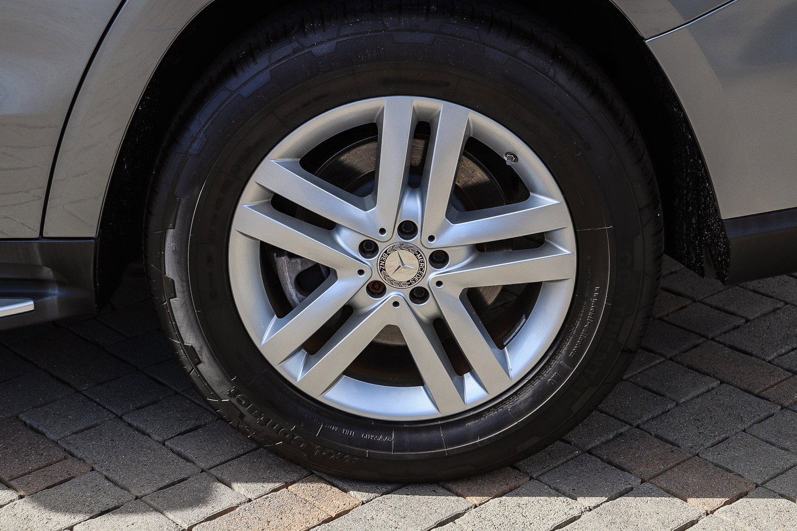 Used 2016 Mercedes-Benz GL 450 4MATIC image 12