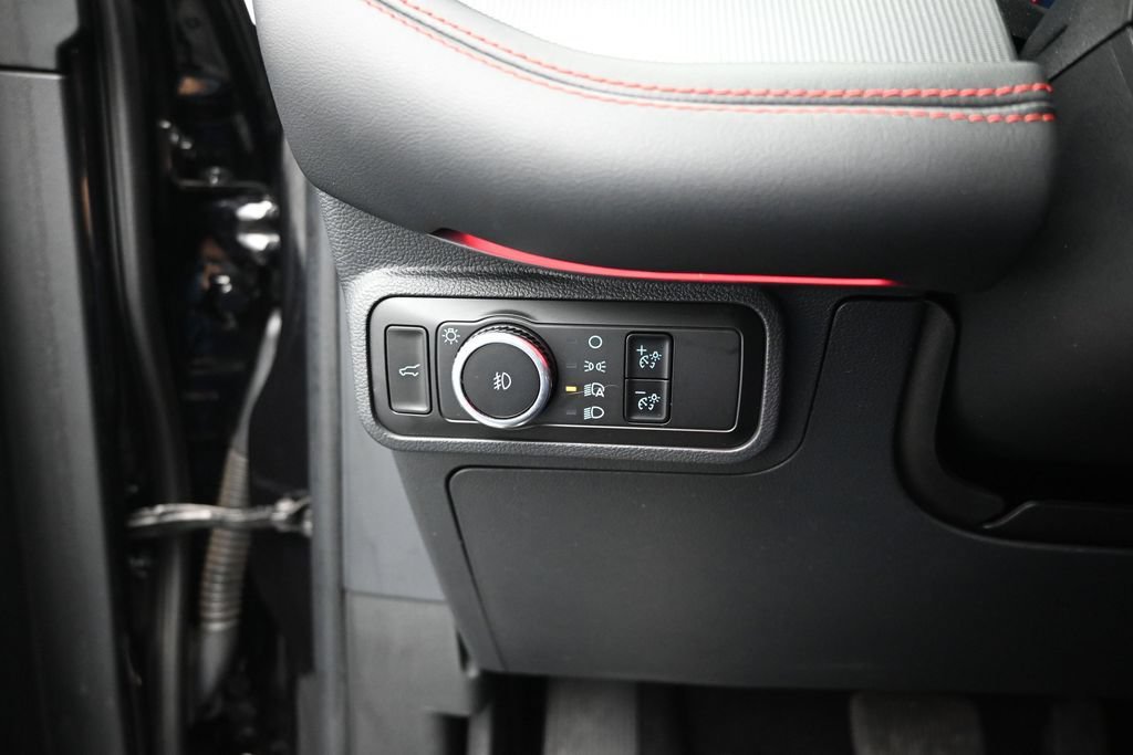 Used 2025 Ford Explorer ST RWD image 12