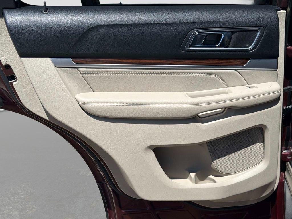 Used 2018 Ford Explorer Limited w/ Equipment Group 301A image 13