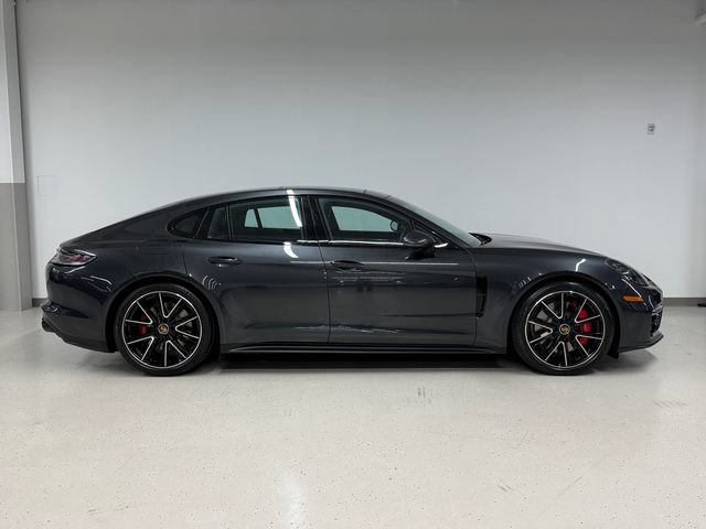 Certified 2022 Porsche Panamera GTS AWD/4WD image 9