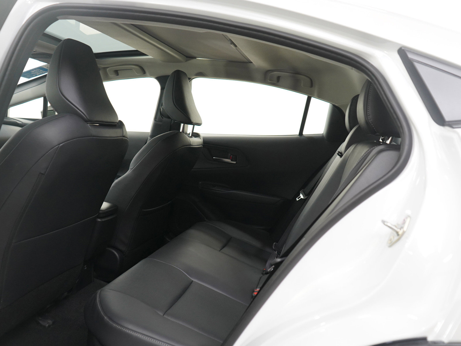 Used 2026 Toyota Prius AWD image 16