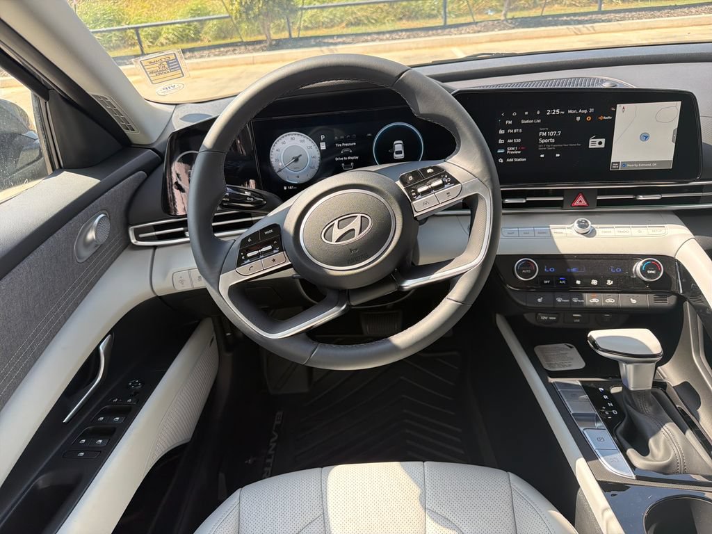 New 2026 Hyundai Elantra Limited FWD image 21