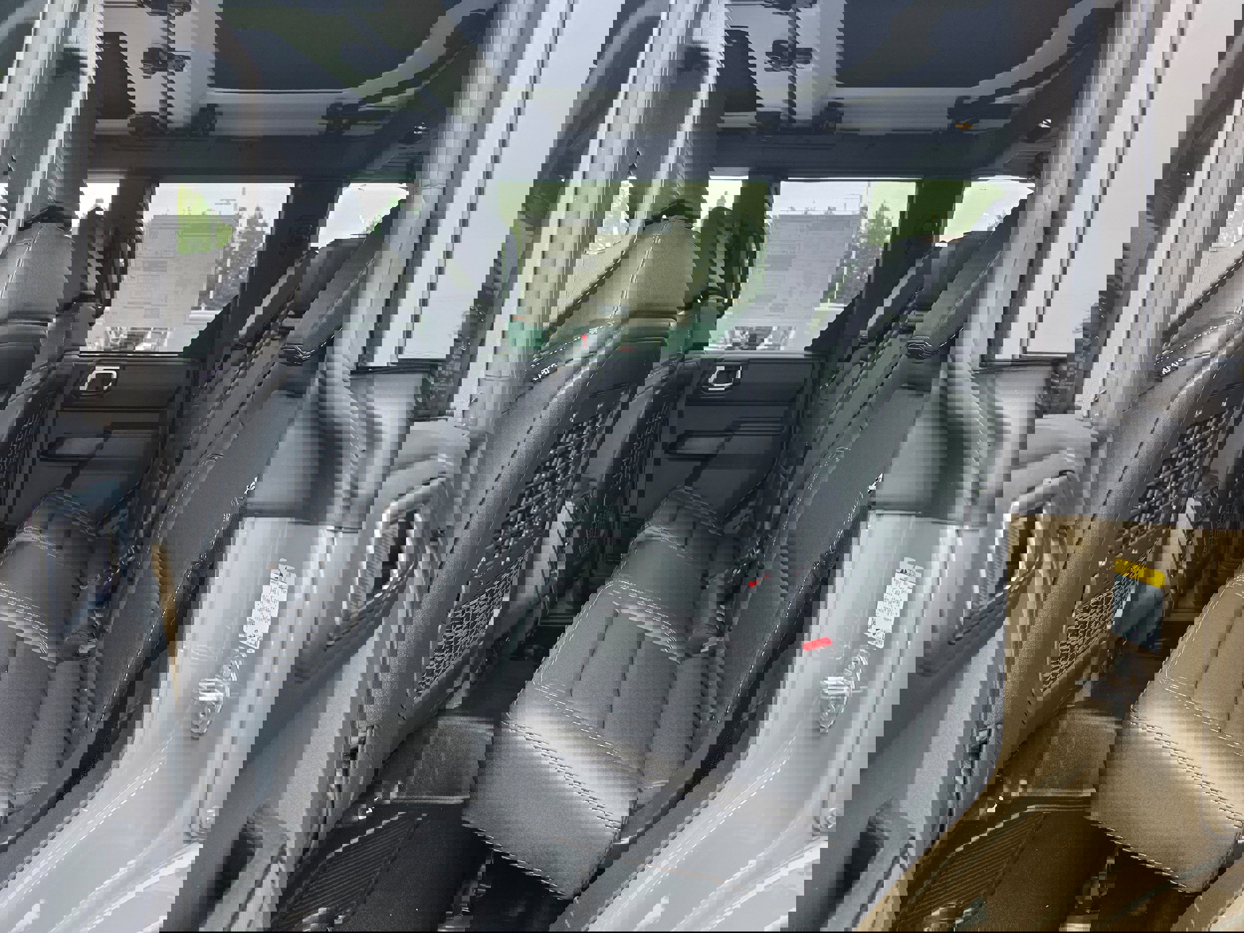 New 2025 Ford Bronco Badlands image 18