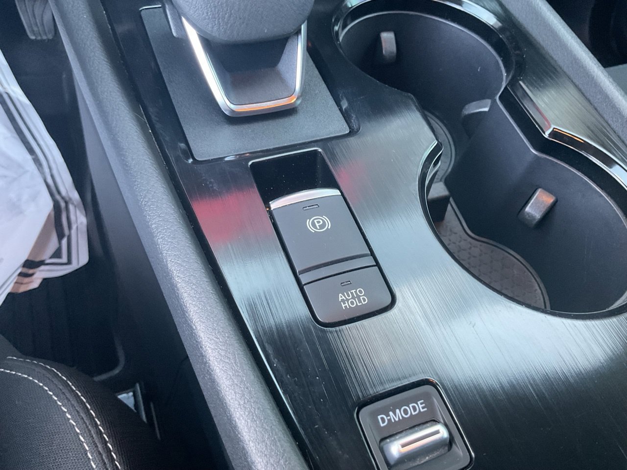 Used 2023 Nissan Rogue S FWD image 22