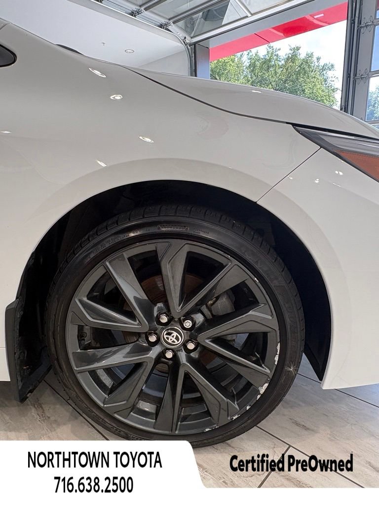 Used 2025 Toyota Corolla SE w/ SE Premium Package FWD image 11
