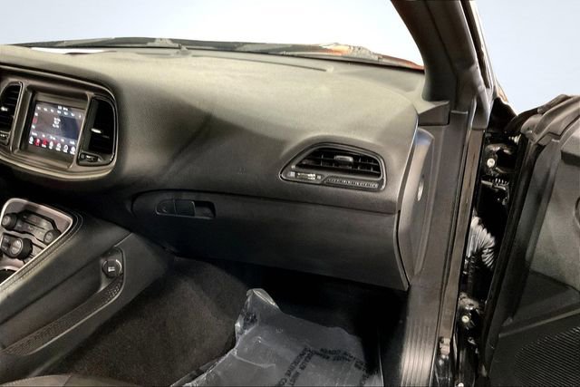 Used 2022 Dodge Challenger GT image 17