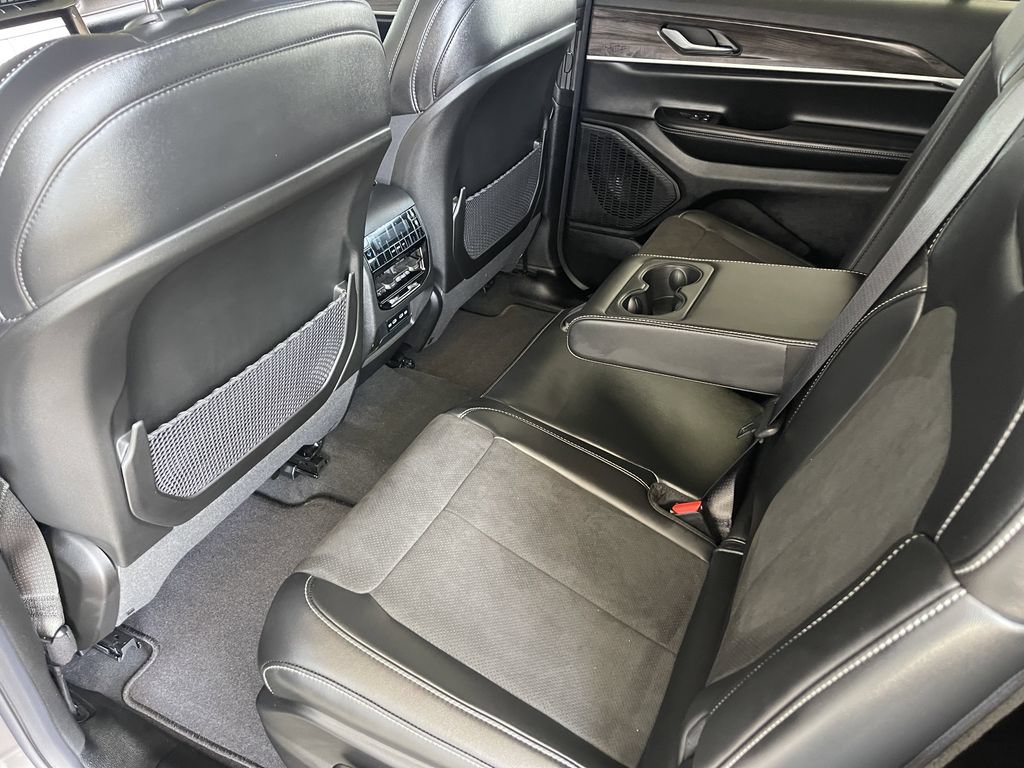 New 2026 Jeep Grand Cherokee L 4WD image 15