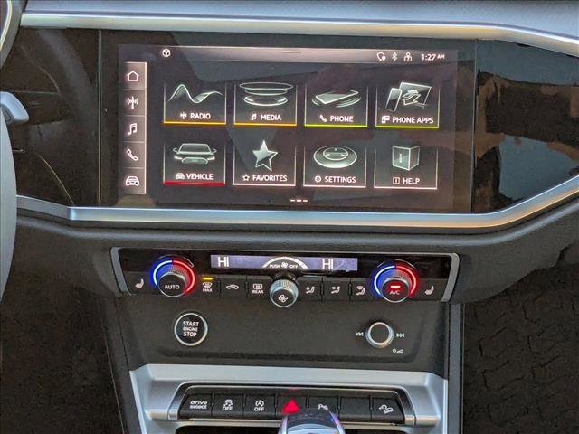 New 2025 Audi Q3 2.0T Premium image 13