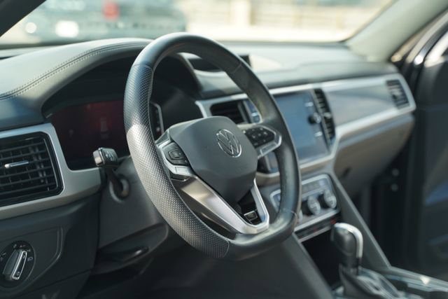 Used 2023 Volkswagen Atlas Cross Sport SEL Premium R-Line image 27