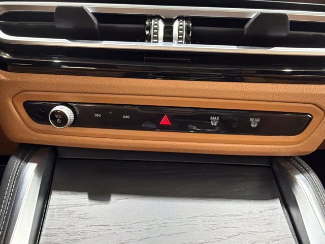 Certified 2023 BMW i4 eDrive40 w/ M Sport Package RWD image 36