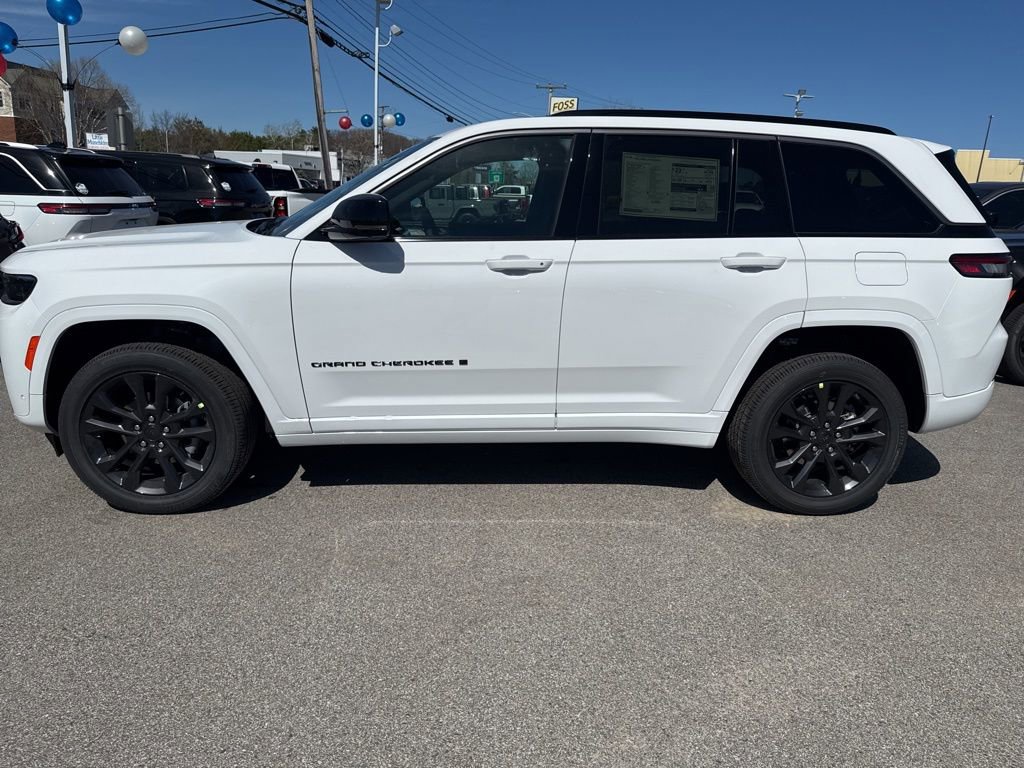 New 2026 Jeep Grand Cherokee Limited AWD/4WD image 2