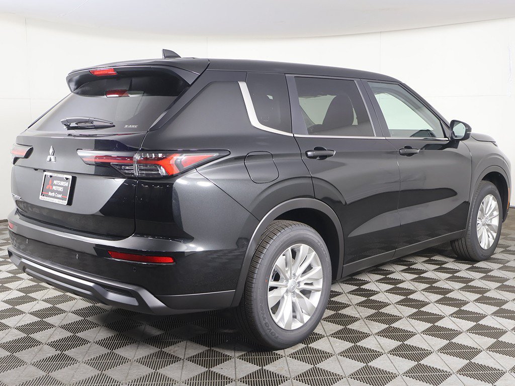 New 2026 Mitsubishi Outlander ES AWD/4WD image 10