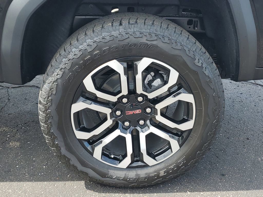 New 2026 GMC Canyon AT4 w/ AT4 Premium Package AWD/4WD image 5