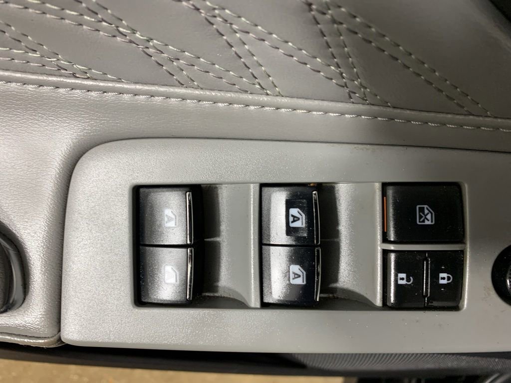 Used 2020 Toyota Avalon Limited w/ Advanced Safety Package FWD image 18