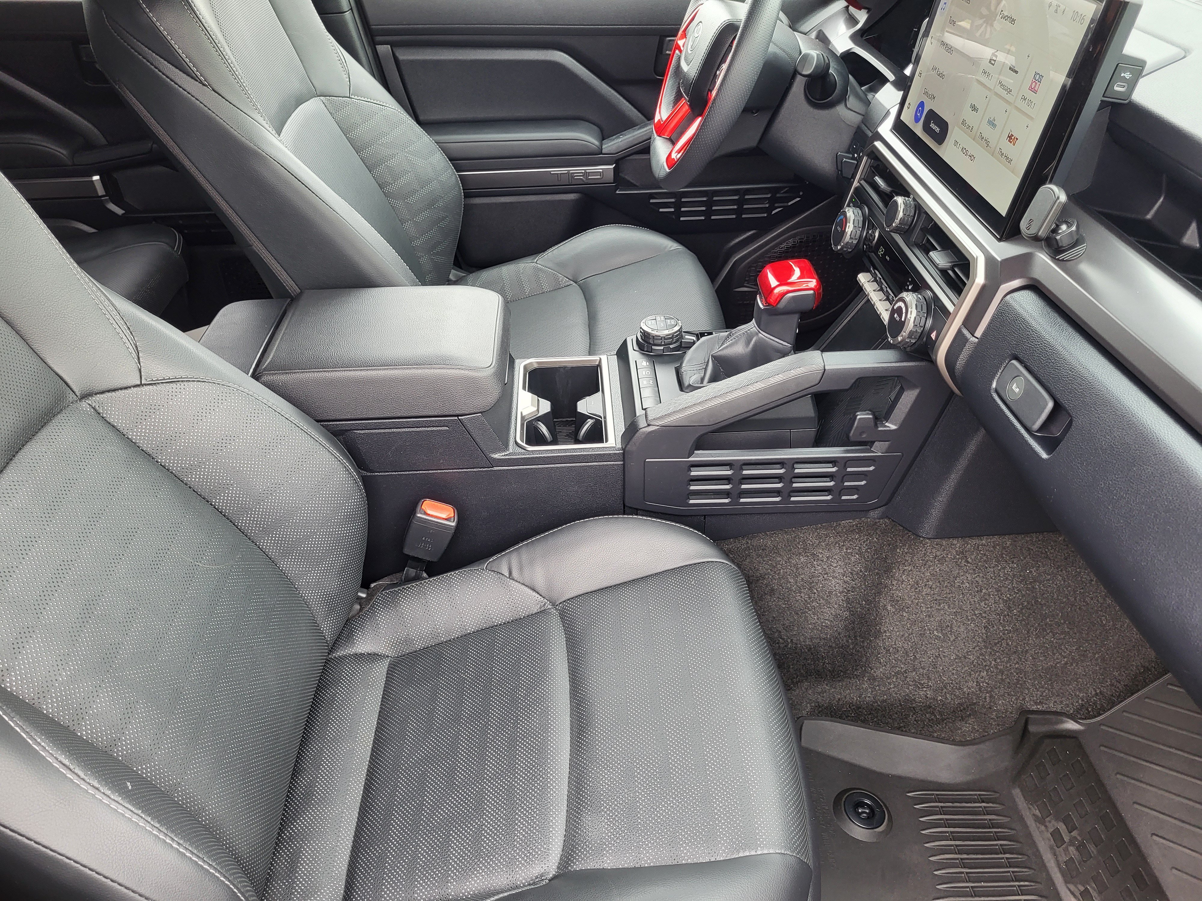 Certified 2025 Toyota 4Runner TRD Off-Road Premium w/ Tow Technology Package AWD/4WD image 11
