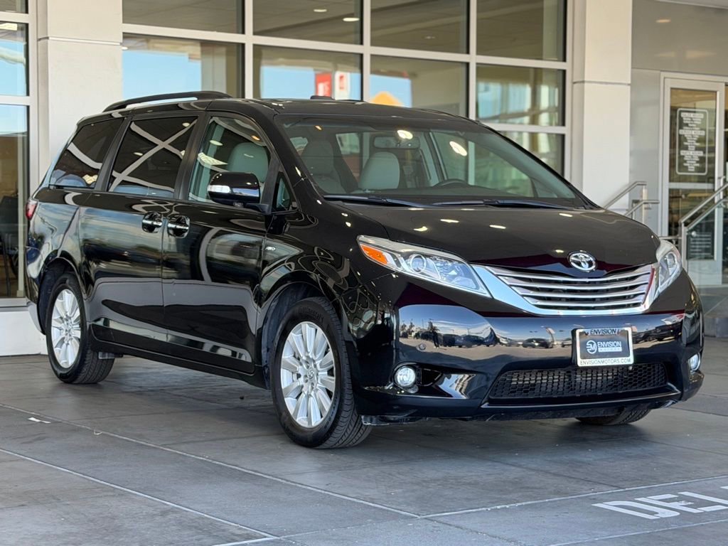 Certified 2017 Toyota Sienna Limited image 6