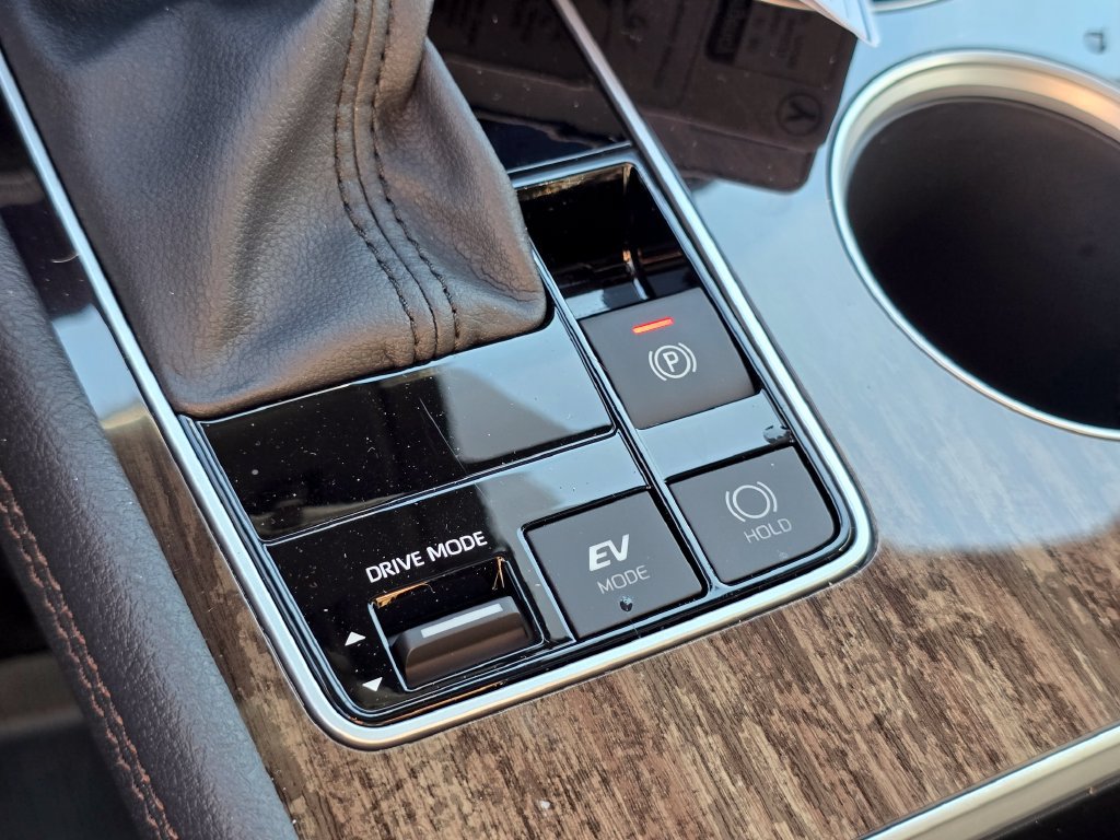 New 2026 Toyota Sienna Platinum AWD/4WD image 7