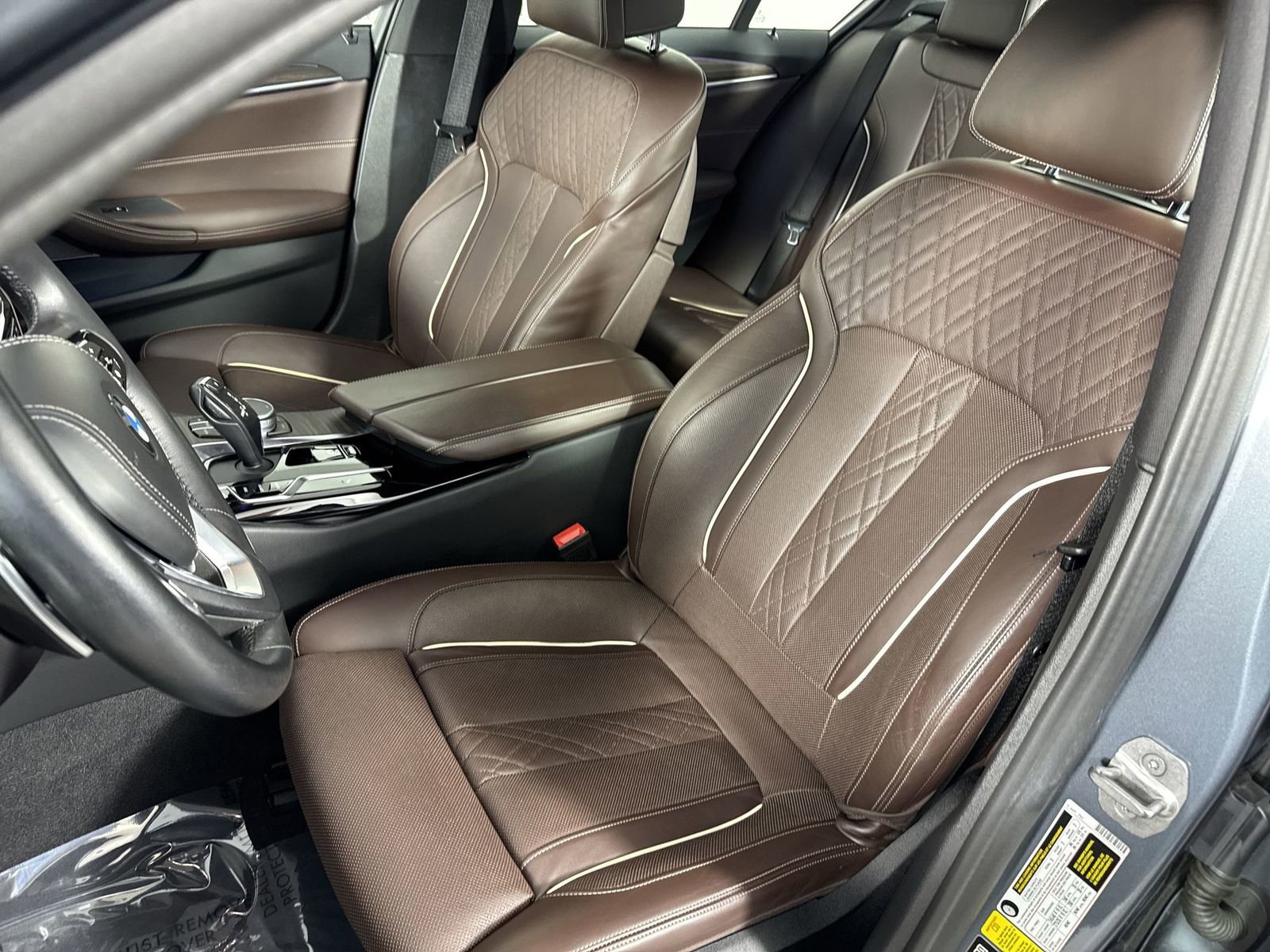 Used 2022 BMW 540i xDrive w/ Premium Package image 19