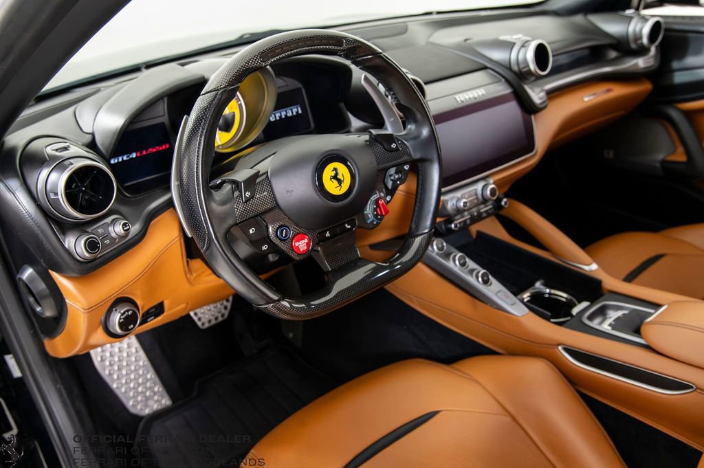Used 2018 Ferrari GTC4Lusso image 4