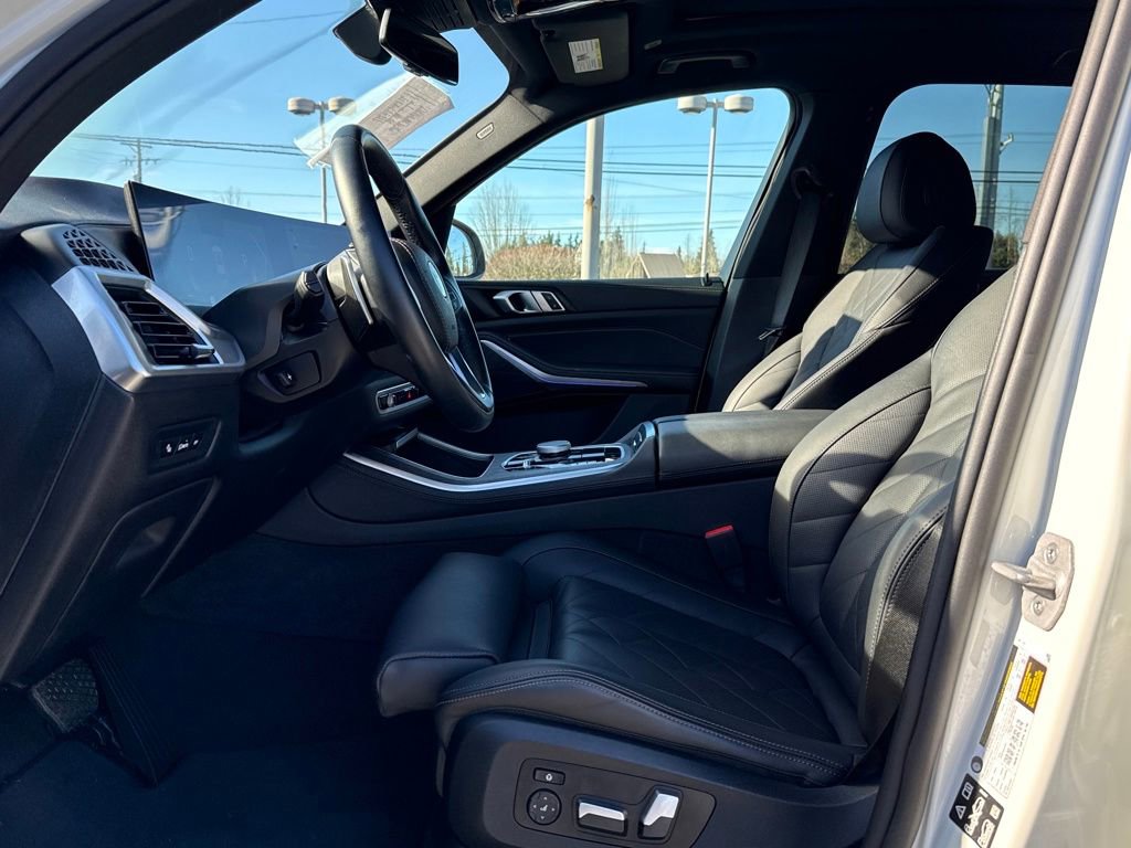 Used 2025 BMW X5 xDrive40i image 11