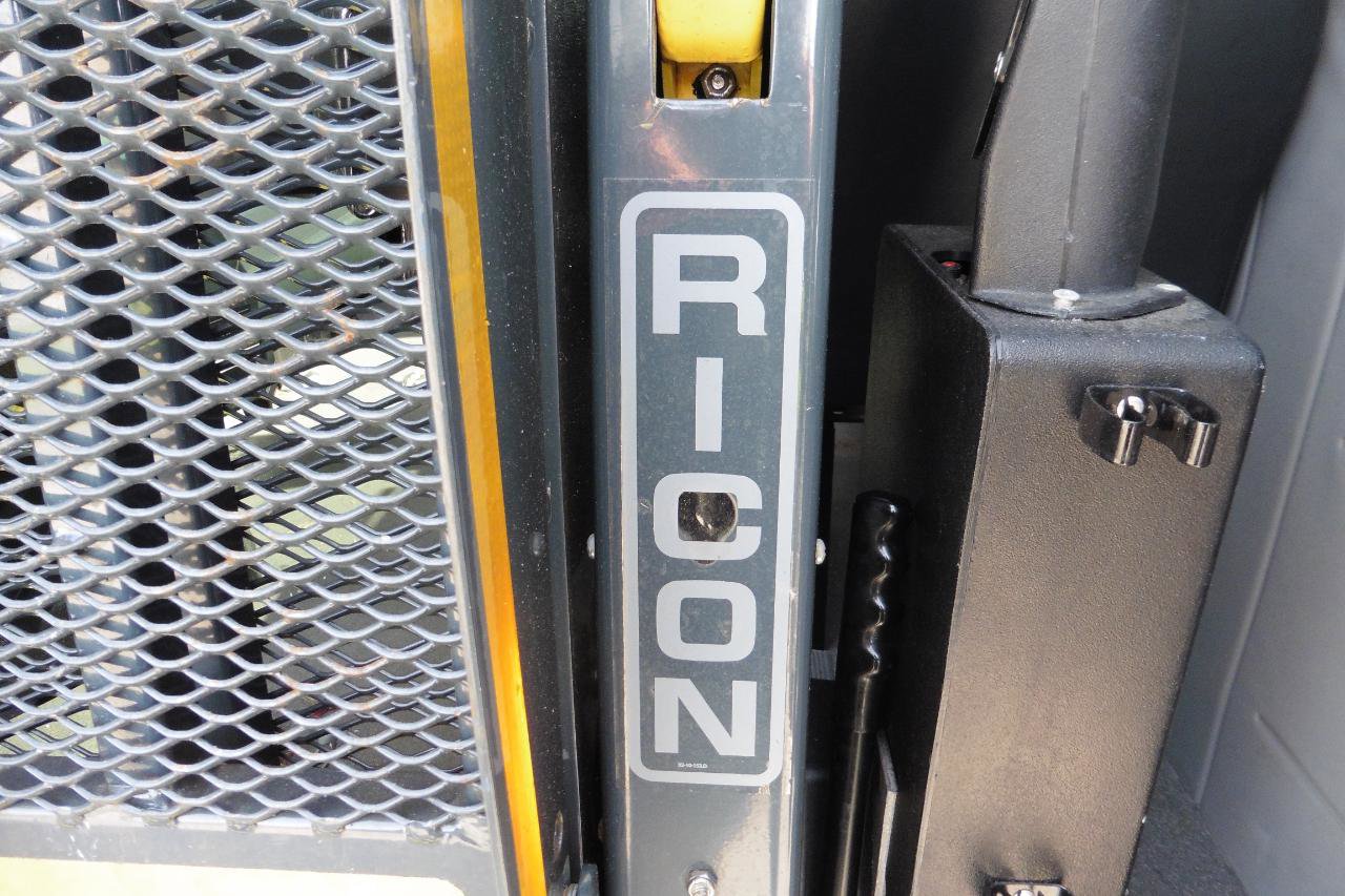 Used 2012 Mercedes-Benz Sprinter 3500 image 29