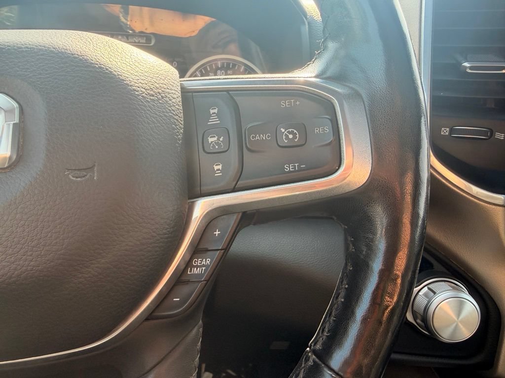 Used 2019 RAM 1500 Laramie AWD/4WD image 40