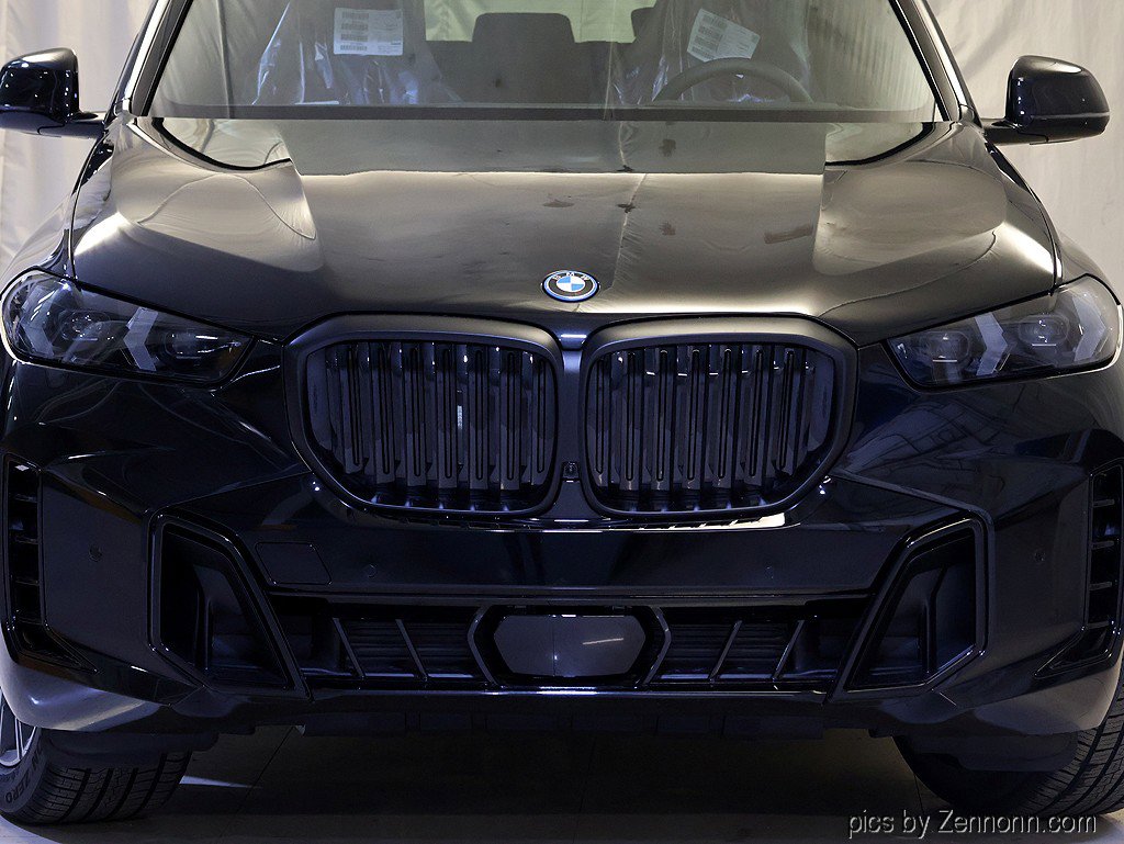 New 2026 BMW X5 xDrive50e w/ M Sport Package AWD/4WD image 6