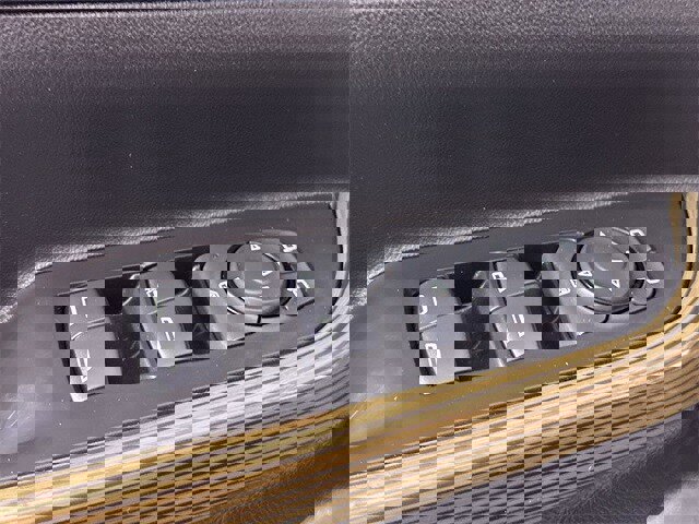 Used 2021 GMC Acadia SLE w/ Driver Convenience Package image 24