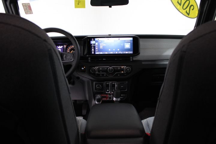Used 2024 Jeep Wrangler Sport AWD/4WD image 27