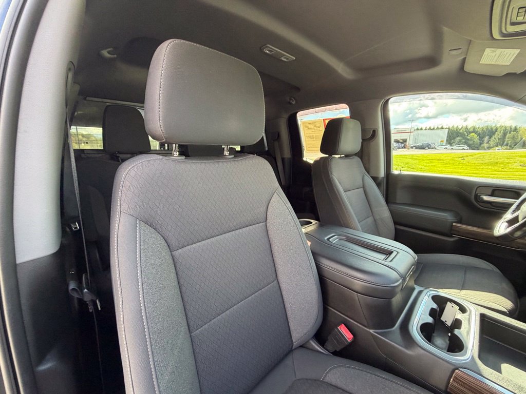 Used 2020 Chevrolet Silverado 1500 RST AWD/4WD image 37