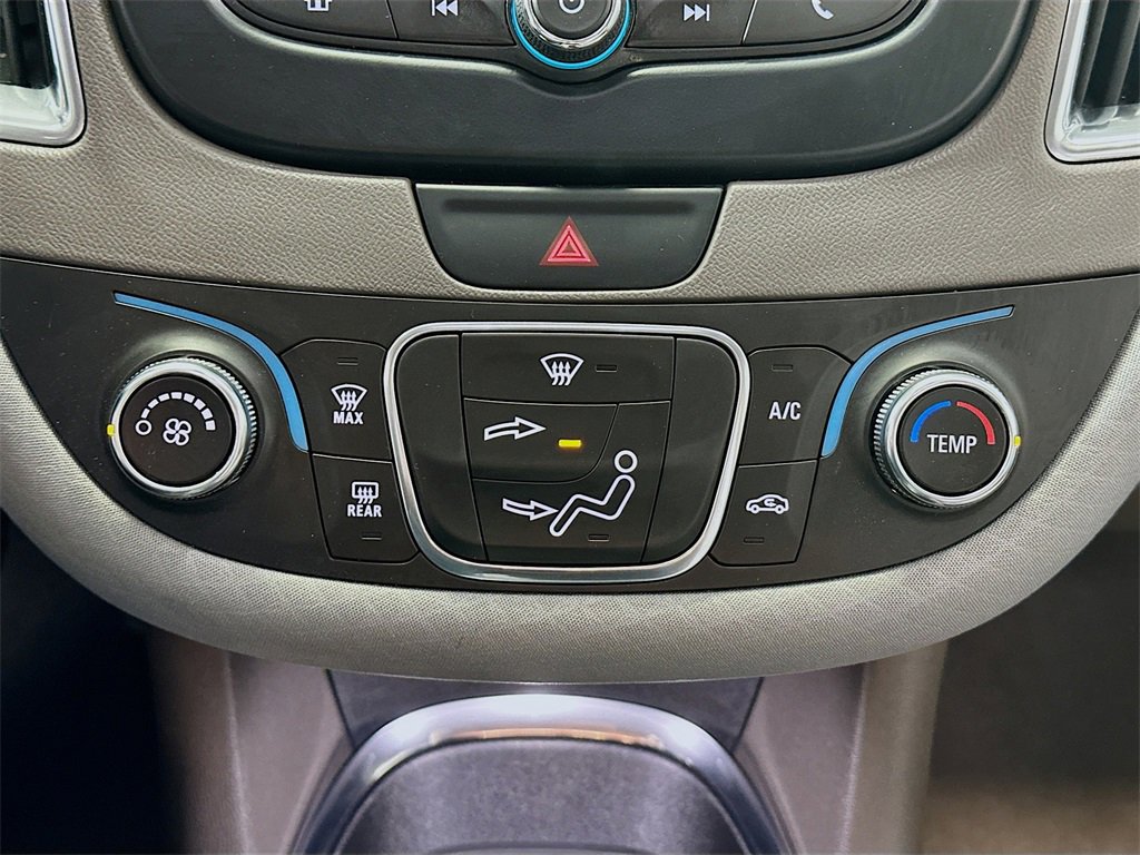 Used 2016 Chevrolet Malibu LT image 16