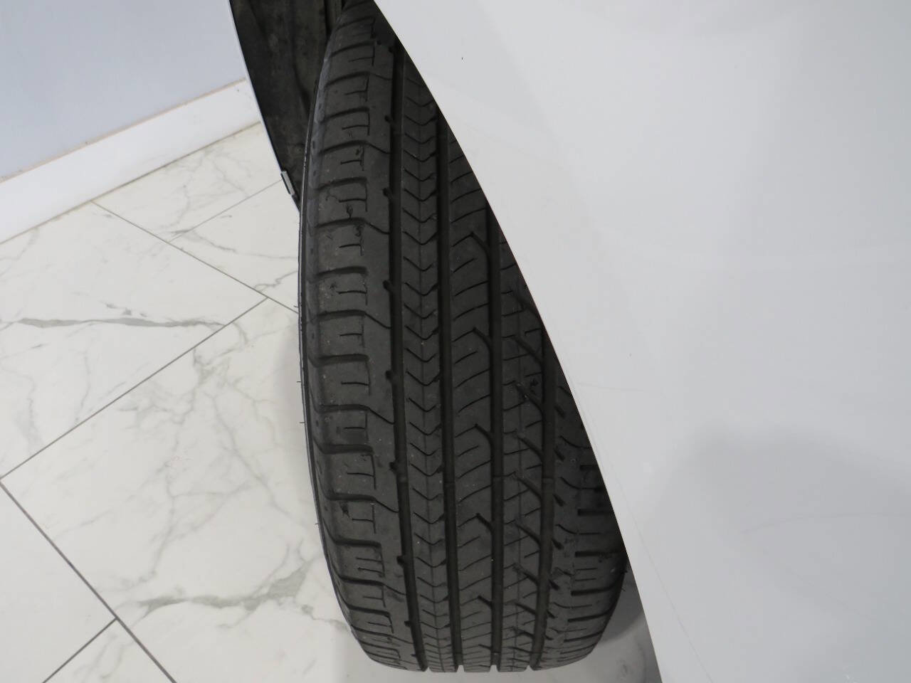 Used 2020 Land Rover Range Rover Evoque R-Dynamic S image 30