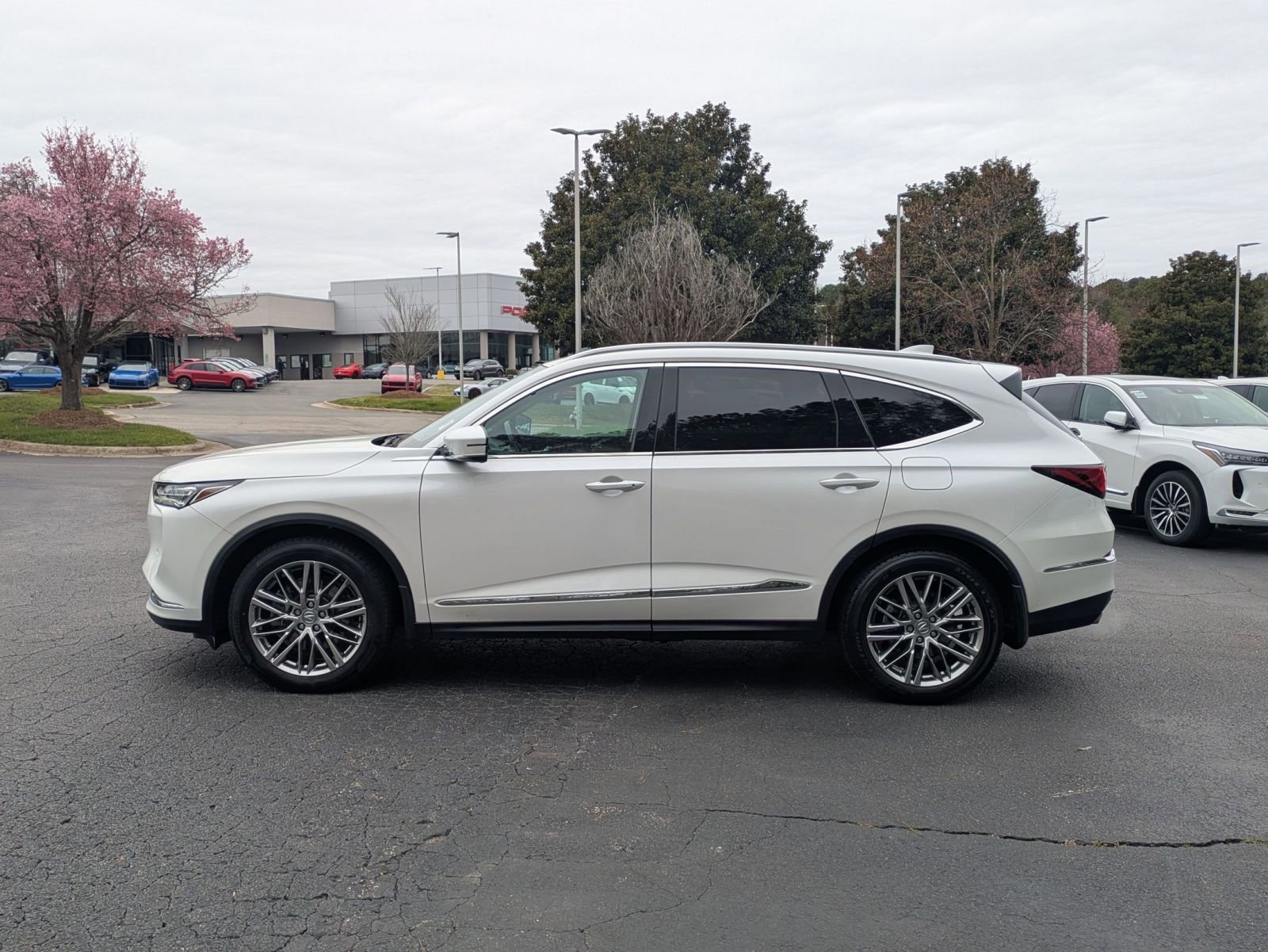 Certified 2023 Acura MDX SH-AWD w/ Advance Package image 8