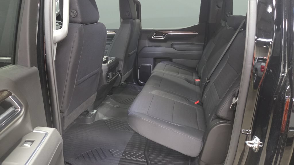 New 2026 Chevrolet Silverado 1500 LT w/ Z71 Off-Road Package AWD/4WD image 18