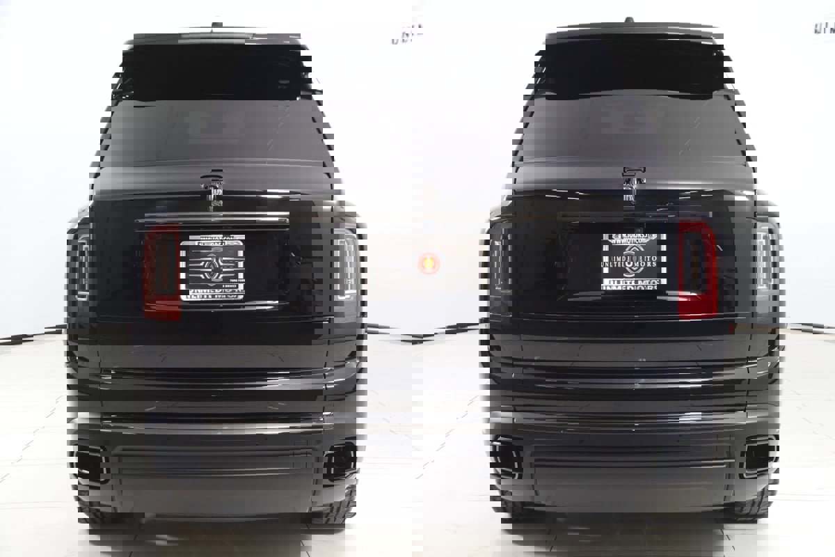 Used 2024 Rolls-Royce Cullinan Black Badge image 81